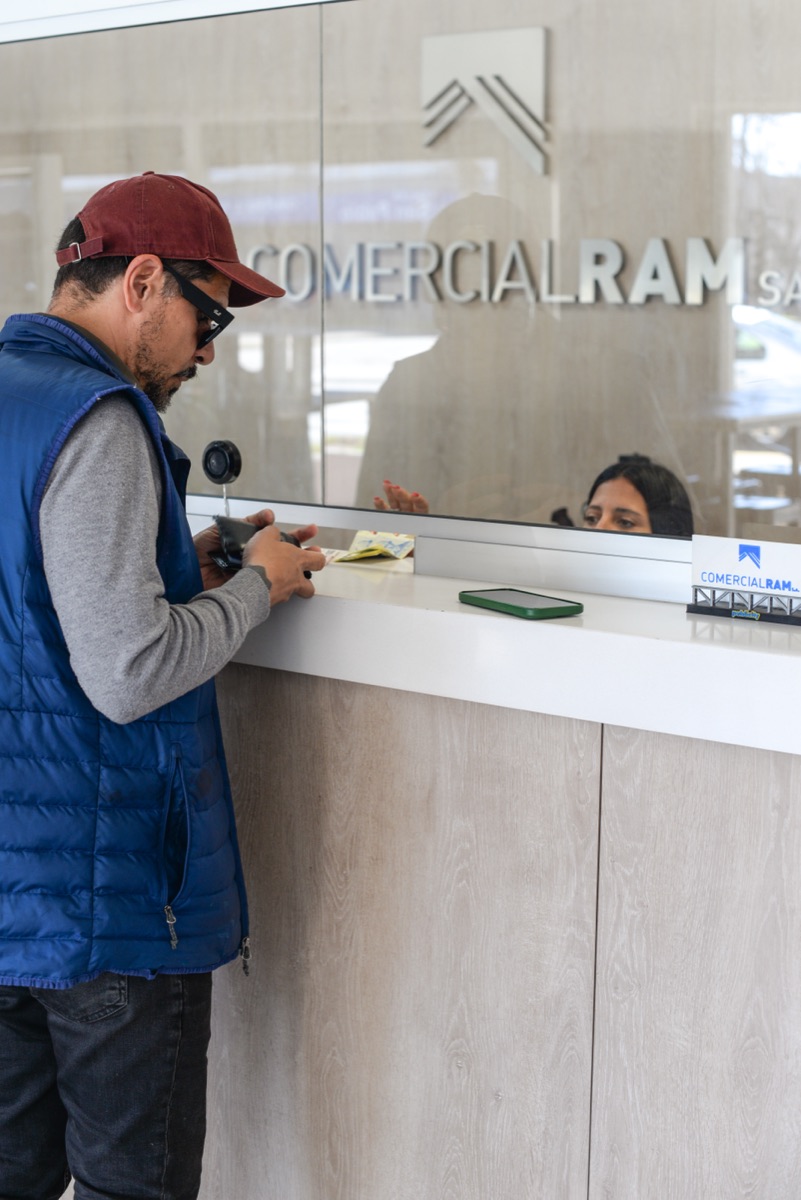 Atención personalizada en Comercial RAM